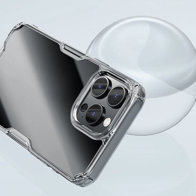 7. Etui Nillkin Nature Pro Case na iPhone 16 Pro - przezroczysto-białe