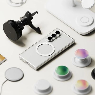 8. Etui Ringke Fusion Magnetic MagSafe na Samsung Galaxy Z Fold 7 - przezeoczyste