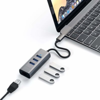 5. Satechi Aluminium Hub 2in1 - aluminiowy Hub do laptopów i komputerów stacjonarnych USB-C (3x USB-A, Ethernet) (space gray)