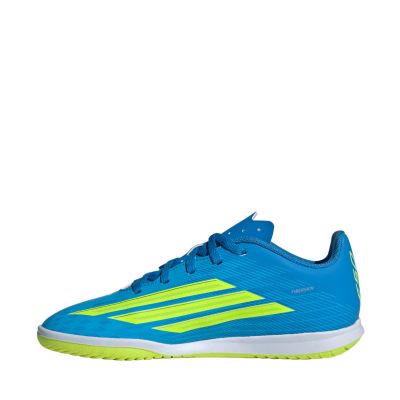 5. Buty piłkarskie dla dzieci adidas F50 Club IN JS1493