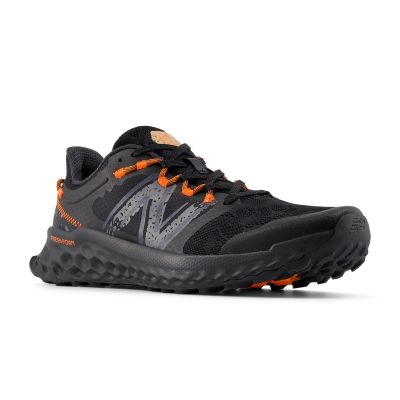 4. Buty do biegania w terenie New Balance Fresh Foam Garoe buty sportowe czarne (MTGARORB)