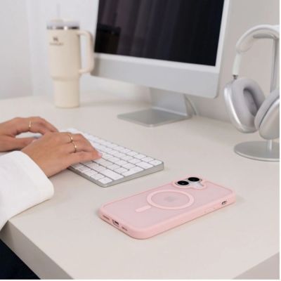 5. Etui Tech-Protect BasicMag MagSafe na iPhone 17 - różowe matowe