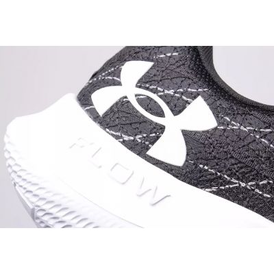 8. Buty Under Armour Velocity Wind 2 M 3024903-001