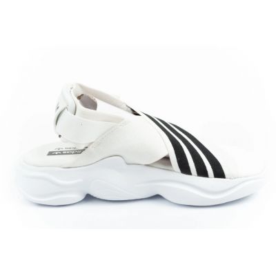 5. Sandały adidas Magmur Sandal W EF5848