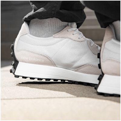 8. Buty New Balance 327 M MS327CWB