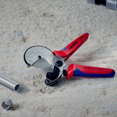 27. KNIPEX OBCINAK DO RUR KOMPOZYTOWYCH I PLASTIKOWYCH