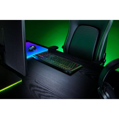 4. Klawiatura Razer BlackWidow V4 Low-profile HyperSpeed (zielony przełącznik) - Układ amerykański