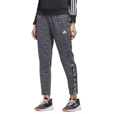 7. Spodnie adidas Essentials Tape Pant W GE1132