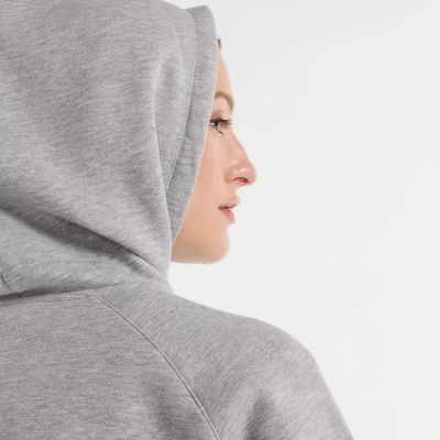 9. Bluza New Balance Sport Fleece Logo Hoodie W WT43524AG