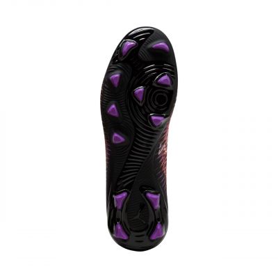 6. Buty piłkarskie Puma Future 8 Play FG/AG M 108141 01