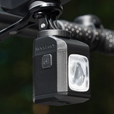 5. Lampka rowerowa Rockbros M8 1600lm przednia z pilotem 10m akumulatorowa 4000 mAh - czarna