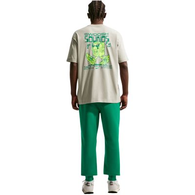 7. Spodnie męskie Nike Club BB Jogger zielone FN3787 365