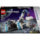LEGO Technic 42211 - Kosmiczny łazik księżycowy Lunar Outpost