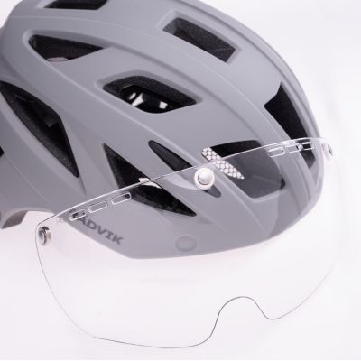 11. Kask STOOT II