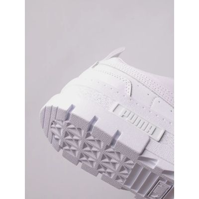 20. Buty Puma Mayze Classic W 384209-01