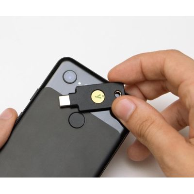 5. Klucz sprzętowy Yubico YubiKey 5C NFC FIPS
