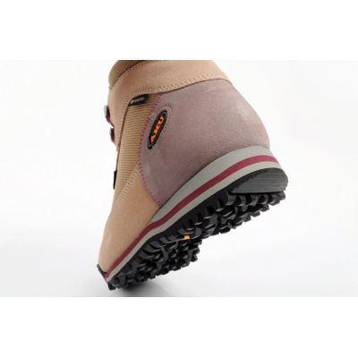 14. Buty Aku Ultralight W 365.10586