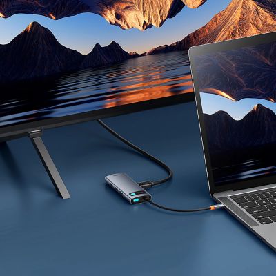 7. Hub USB-C Baseus Metal Gleam 7w1 HDMI 4K 60Hz / 3x USB 3.0 / USB-C PD / SD / microSD – szary