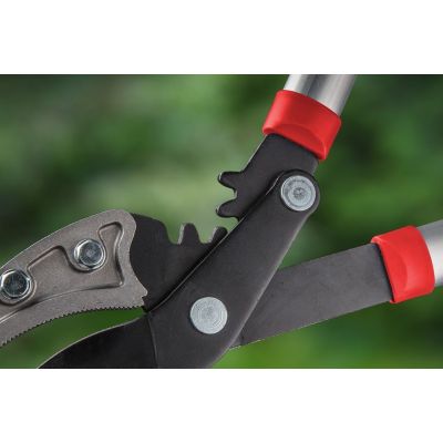 3. Verto 15G257 Sekator ogrodowy do gałęzi