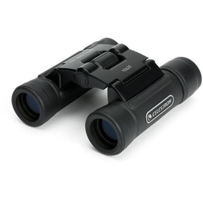 11. Lornetka Celestron UpClose G2 10x25