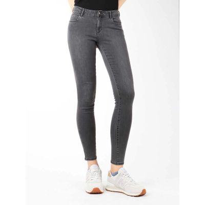 5. Jeansy Wrangler Skinny Ash W28KLX86O