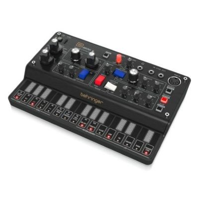 Behringer D MINI  Syntezator analogowy