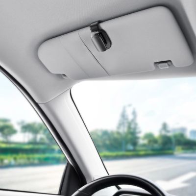 15. Baseus samochodowy uchwyt klips na okulary do okularów srebrny (ACYJN-B0S)