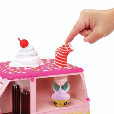 2. MGA Entertainment Yummiland Lipgloss Truck Przyczepka dla lalek