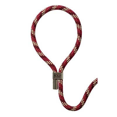 2. Pasek CASALL Braided Yoga Carry Strap kolor czerwony
