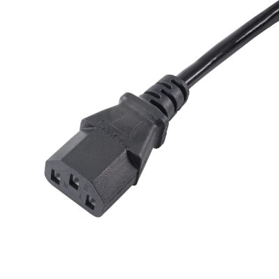 5. Kabel Akyga AK-PC-05A (Hybrydowa standardu C/E/F (CEE 7/7) M - C13 M; 5m; kolor czarny)