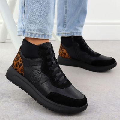 6. Skórzane botki damskie na platformie czarne Rieker Remonte D2V70-03