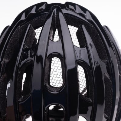4. Kask PELETON