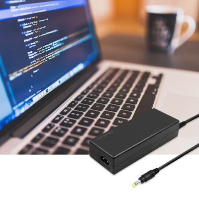 8. QOLTEC ZASILACZ DO HUAWEI 65W | 19V | 3.42A | 4.0*1.7 | +KABEL ZASILAJĄCY