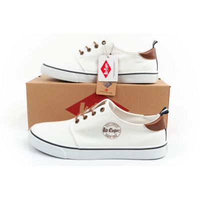 19. Buty Lee Cooper M LCW-25-02-3240M