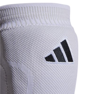 4. Nakolanniki siatkarskie adidas Primeknit KP IW1499