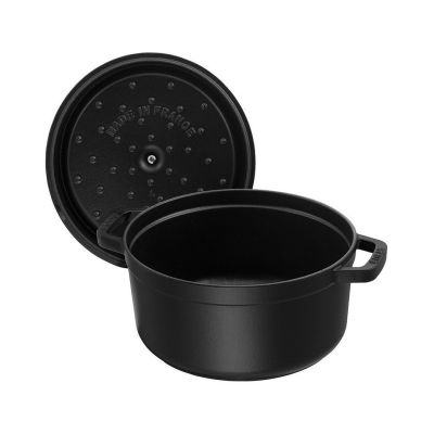 3. Garnek żeliwny okrągły Staub - 3.8 ltr, Czarny