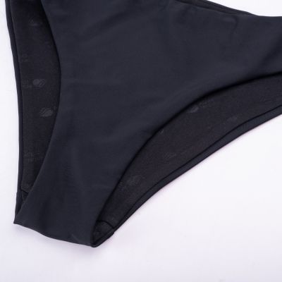3. Damski Dół stroju kąpielowego GRAPE BOTTOM WMNS