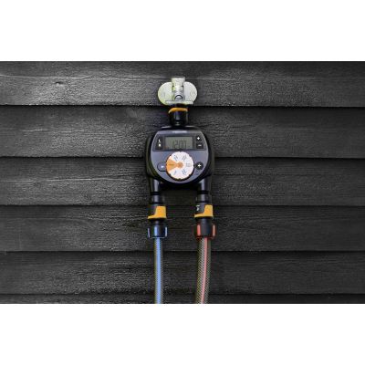 5. Fiskars 1054792 Czarny Elektroniczny regulator nawadniania