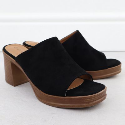 2. Klapki damskie zamszowe na słupku czarne Potocki 54309