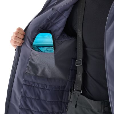 26. Kurtka narciarska 4F M579 M 4FWAW24TTJAM579 32S