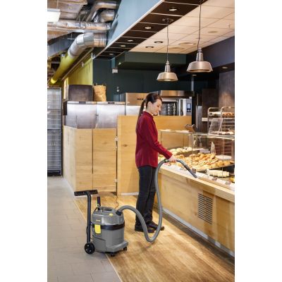7. Odkurzacz profesjonalny KARCHER NT 22/1 Ap L