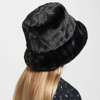 2. Kapelusz Nike APEX ocieplany kids FZ3061-010