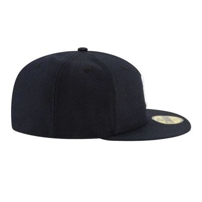 4. Czapka z daszkiem New Era 59FIFTY MLB NY New York Yankees Authentic On Field Game - 12572841