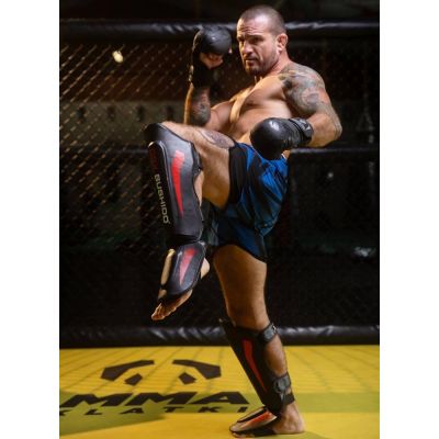 20. Ochraniacze na piszczele M - Phantom Red