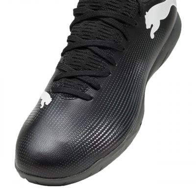 4. Buty piłkarskie Puma Future 7 Play IT M 107727 02