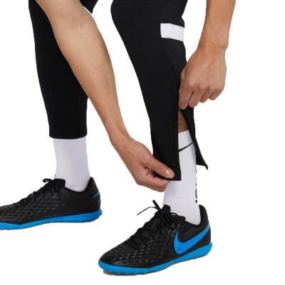13. Spodnie Nike NK DF Academy 21 Jr CW6124 015