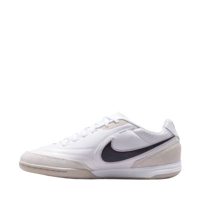 5. Buty piłkarskie Nike Tiempo Streetgato HQ7017 101