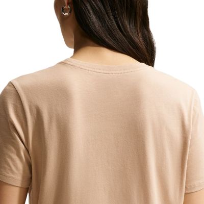 2. Koszulka damska Nike Sportswear Club Essentials DX7902-286