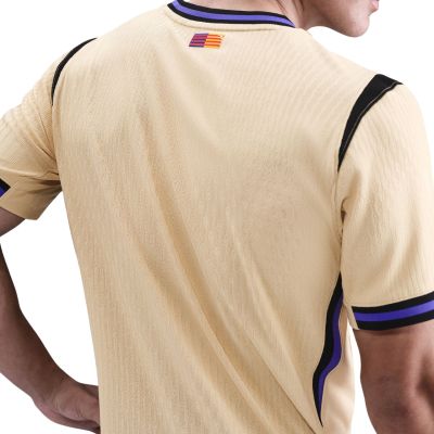 7. Koszulka męska Nike FC Barcelona 2025/26 Match Away beżowa HJ4554 784