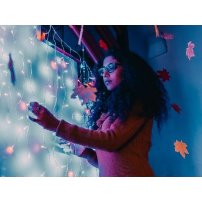 11. Inteligentna Kurtyna LED Twinkly 210 RGB+W 2,1m